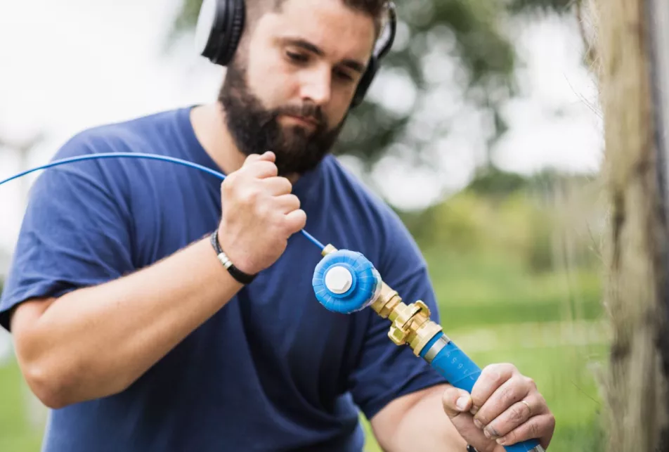 Localisation des fuites sur le réseau principal eau froide avec sonde acoustique